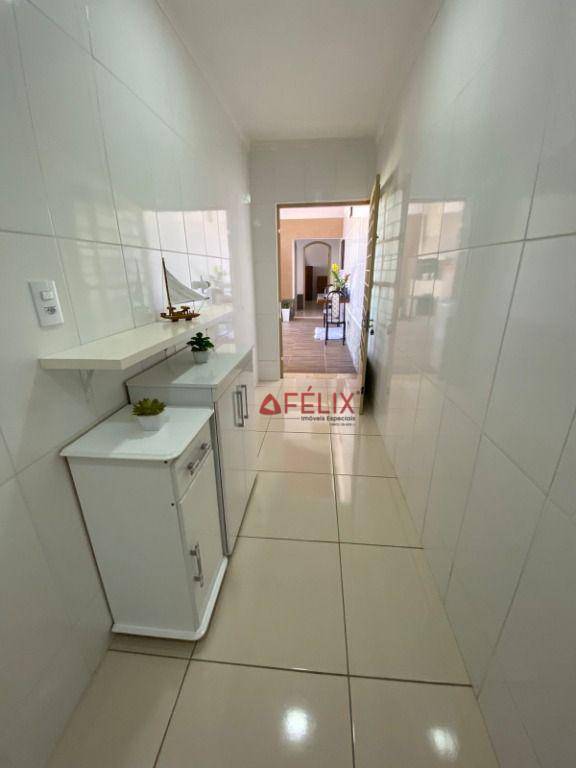 Casa à venda com 3 quartos, 188m² - Foto 21