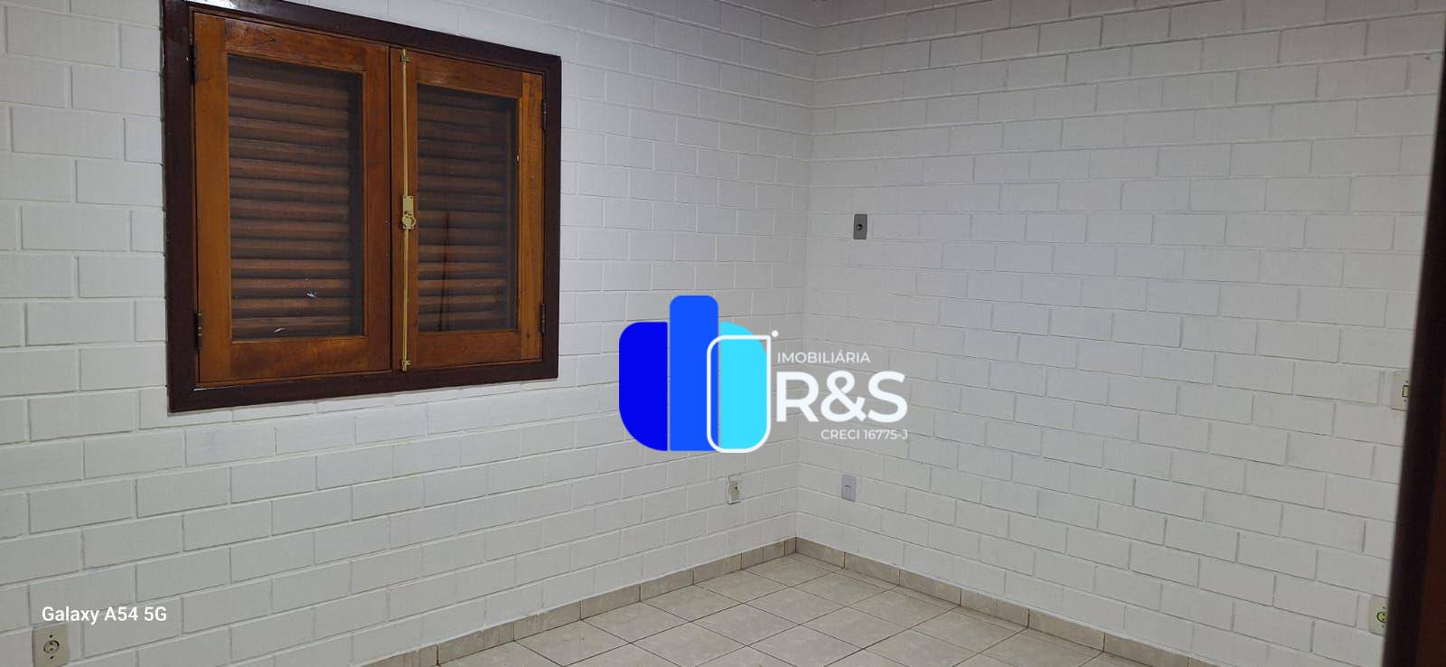Casa para alugar com 3 quartos, 120m² - Foto 5