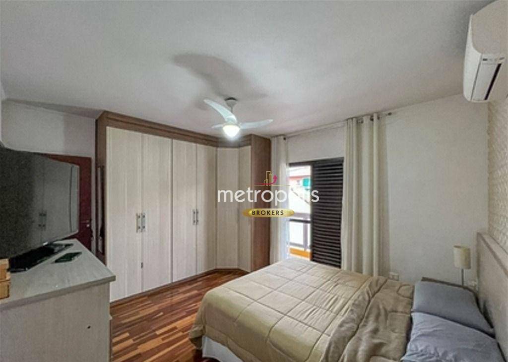 Casa à venda com 4 quartos, 240m² - Foto 10