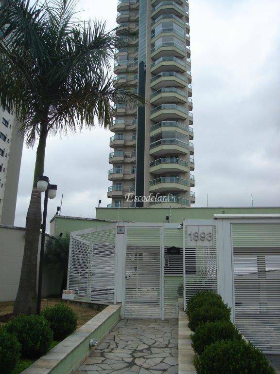 Apartamento à venda com 3 quartos, 200m² - Foto 1