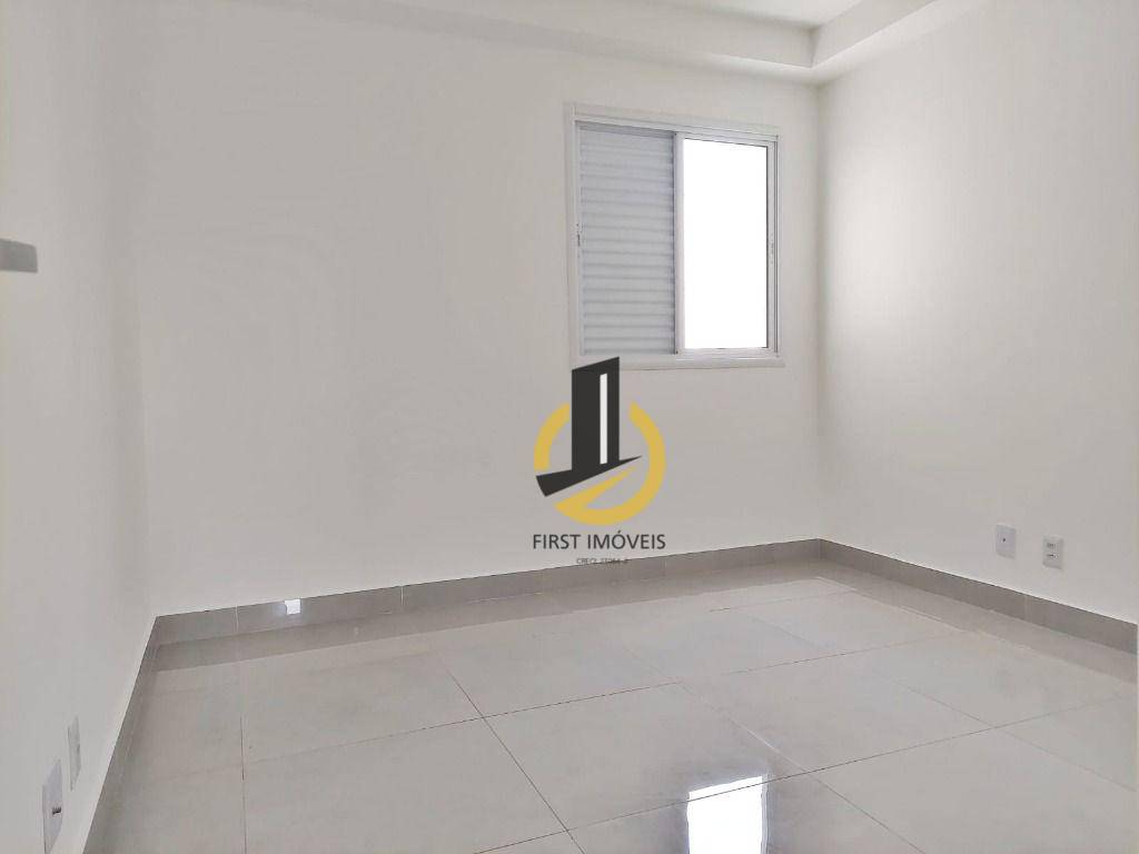 Apartamento à venda com 2 quartos, 67m² - Foto 10