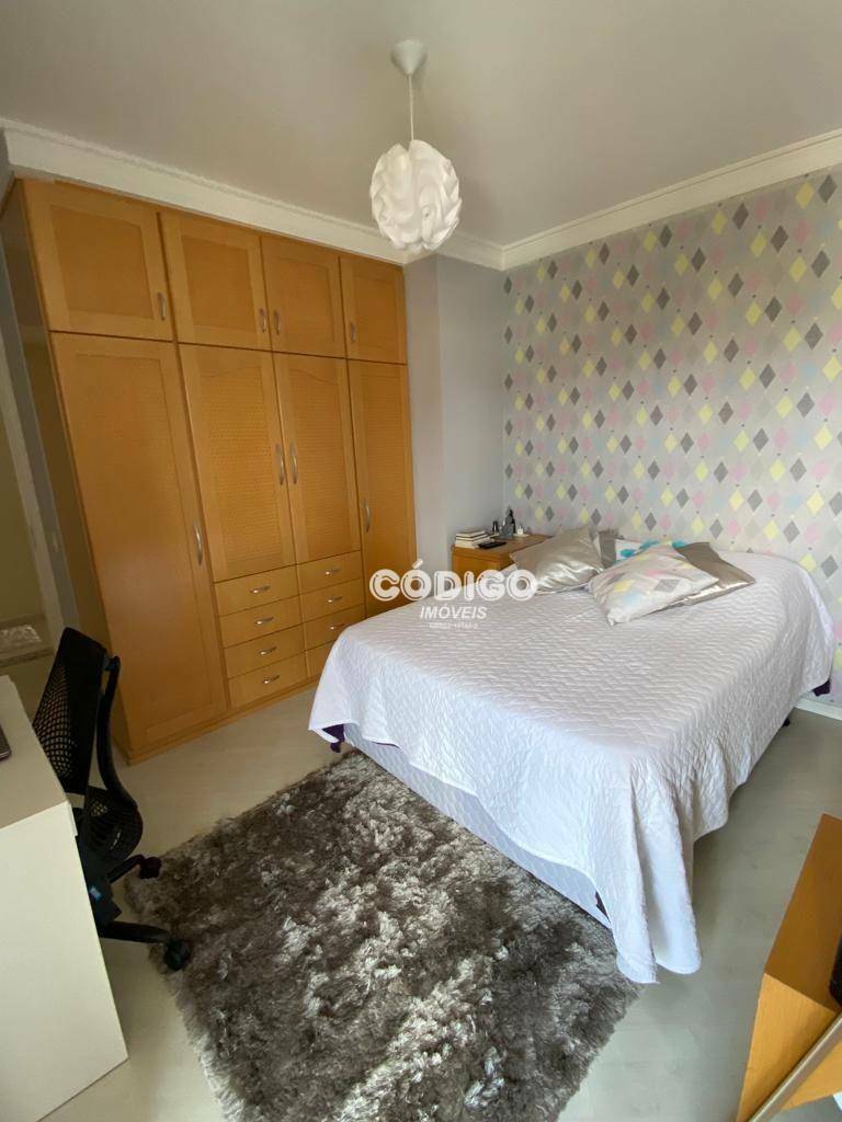 Apartamento à venda com 3 quartos, 144m² - Foto 17