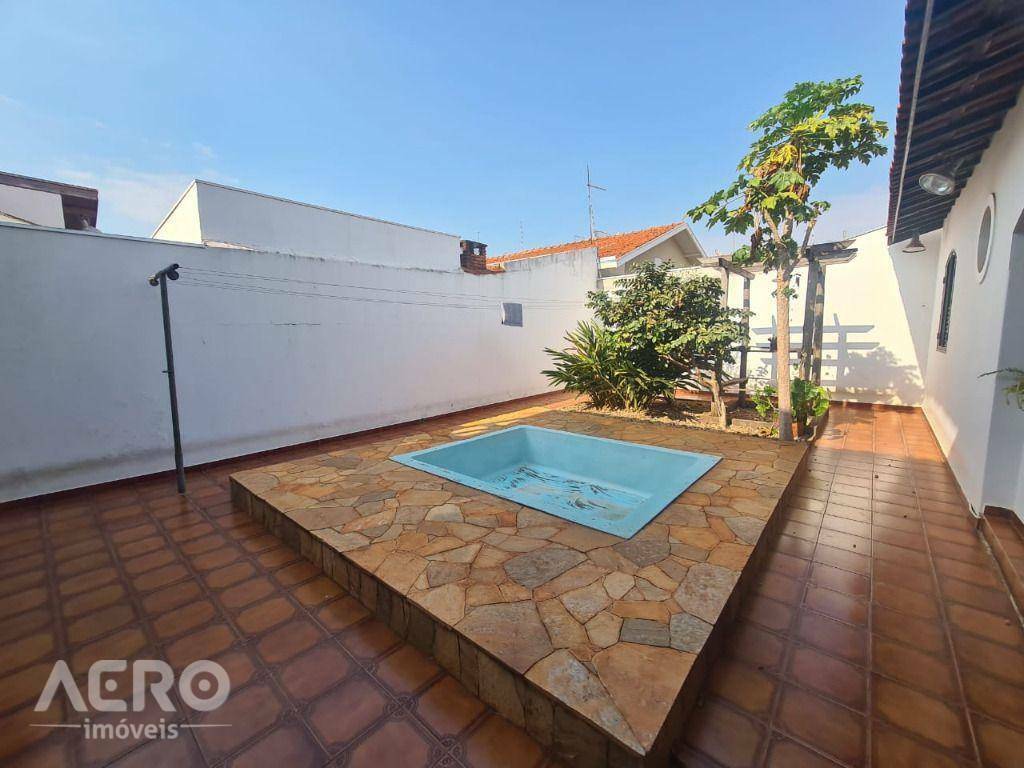 Casa à venda com 3 quartos, 246m² - Foto 16