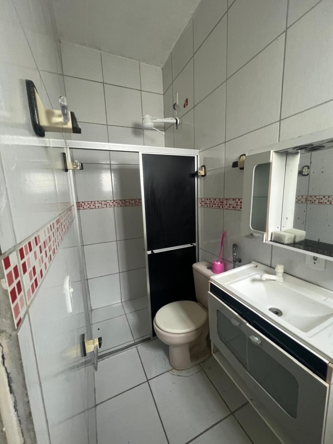 Casa para alugar com 4 quartos, 200m² - Foto 12