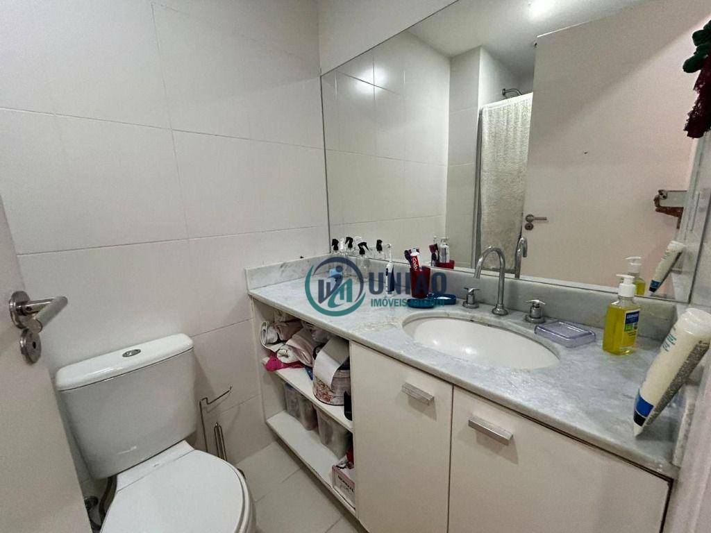 Apartamento à venda com 2 quartos, 70m² - Foto 13