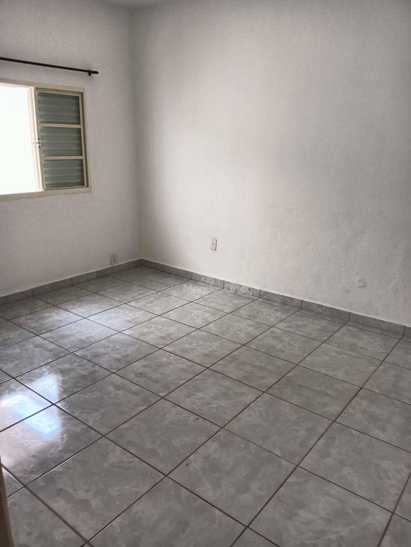 Casa para alugar com 3 quartos, 140m² - Foto 11