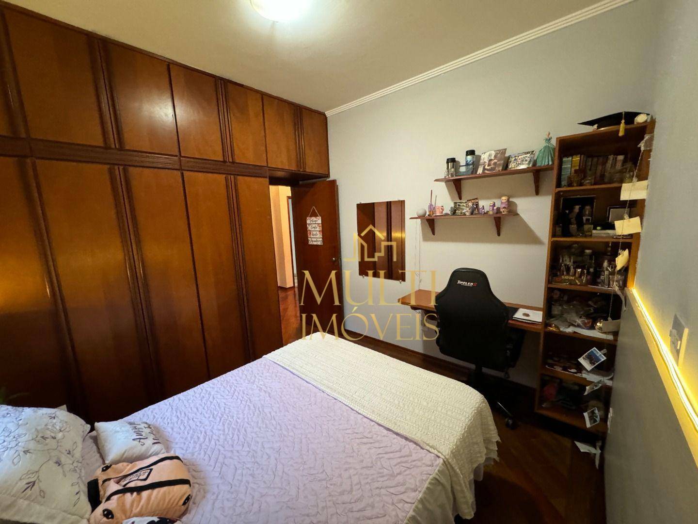 Casa à venda com 3 quartos, 270m² - Foto 10