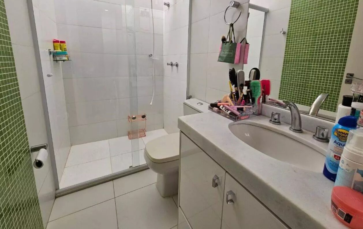 Casa de Condomínio à venda com 3 quartos, 218m² - Foto 10