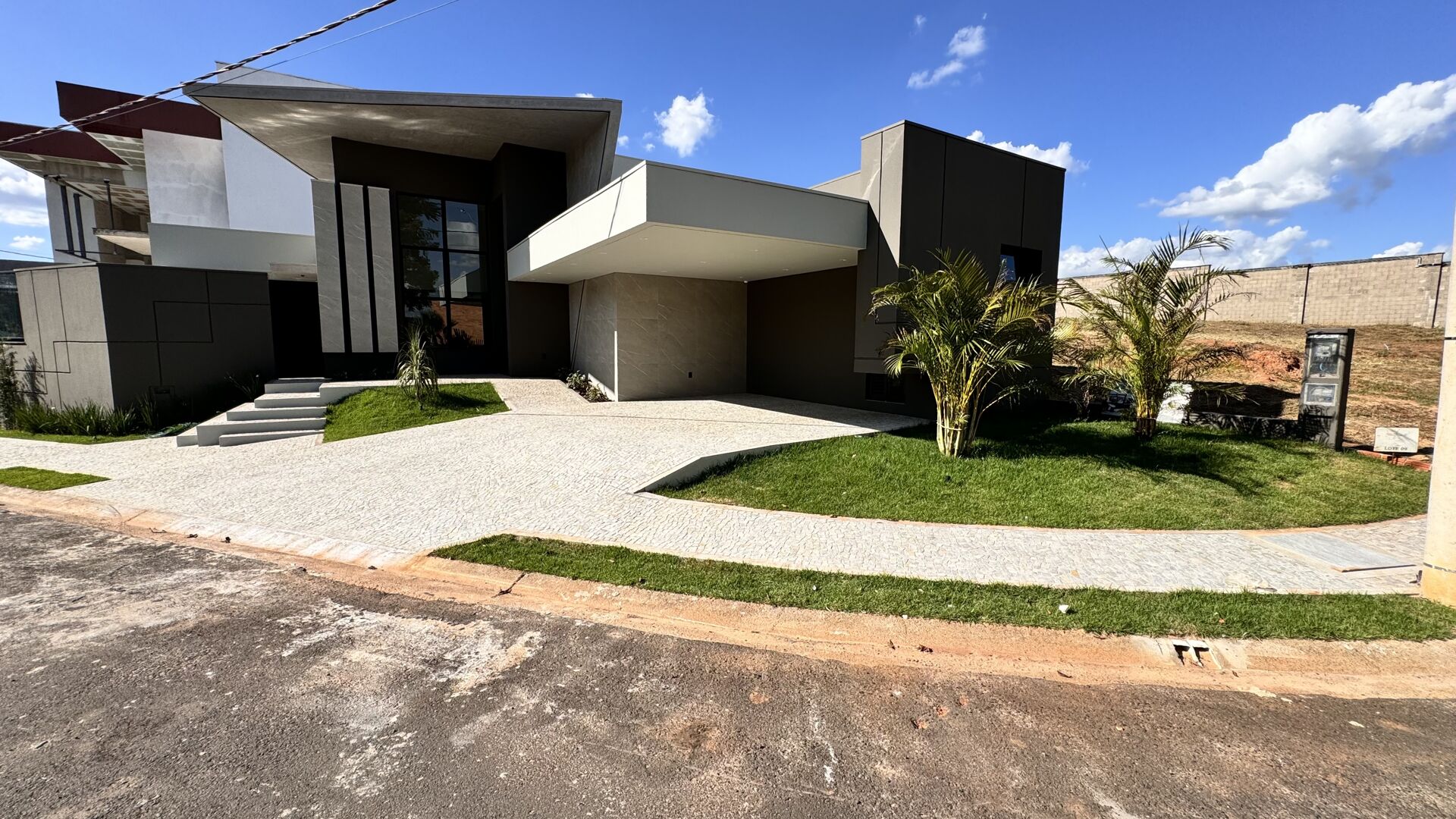 Casa à venda com 3 quartos, 240m² - Foto 14