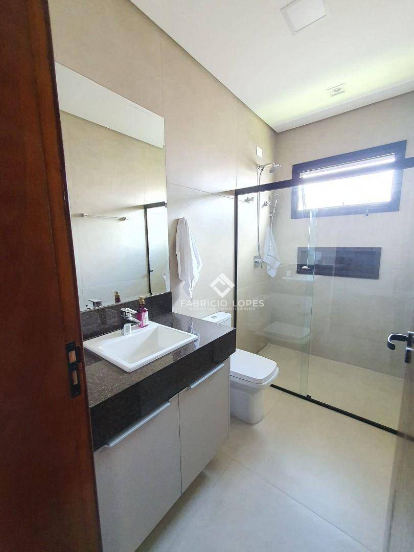 Casa à venda com 4 quartos, 300m² - Foto 18