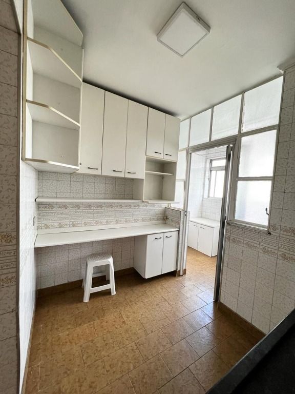 Apartamento à venda com 3 quartos, 95m² - Foto 4