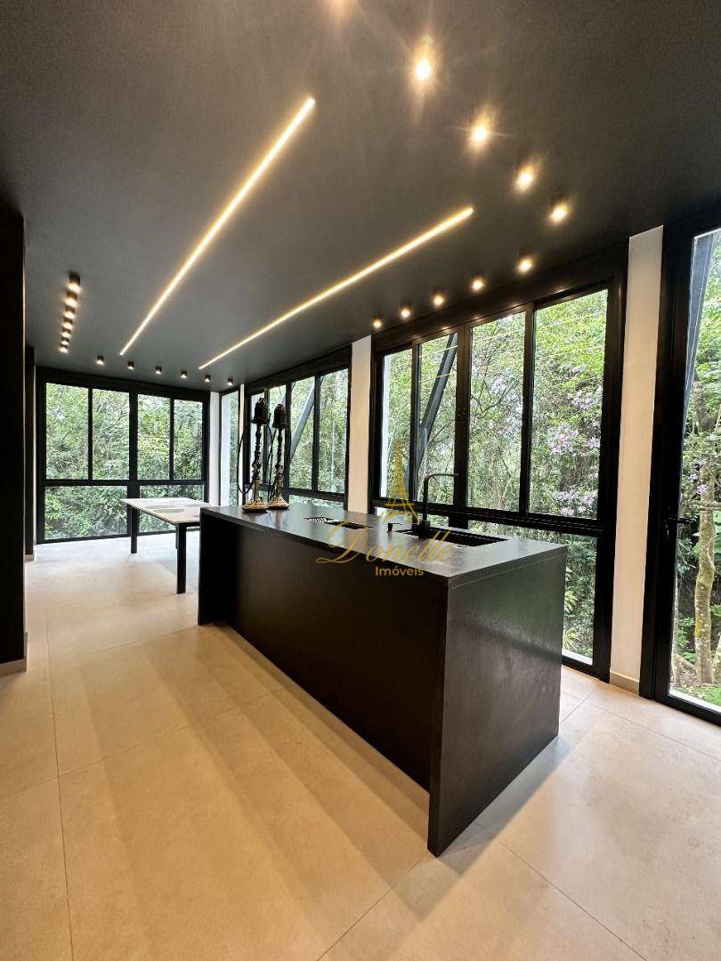 Casa de Condomínio à venda com 4 quartos, 560m² - Foto 14