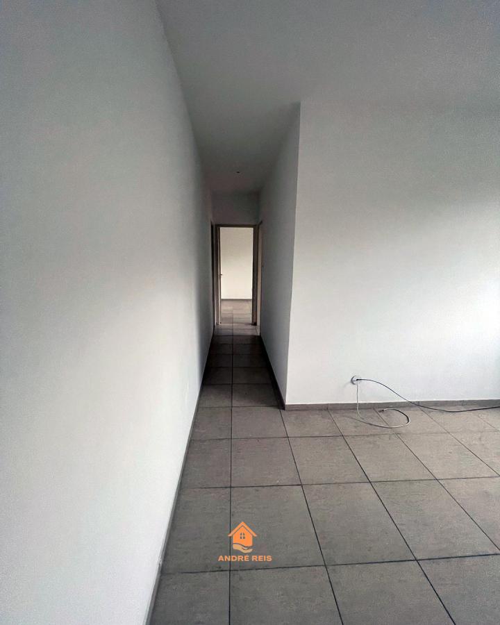 Apartamento à venda com 2 quartos, 50m² - Foto 2