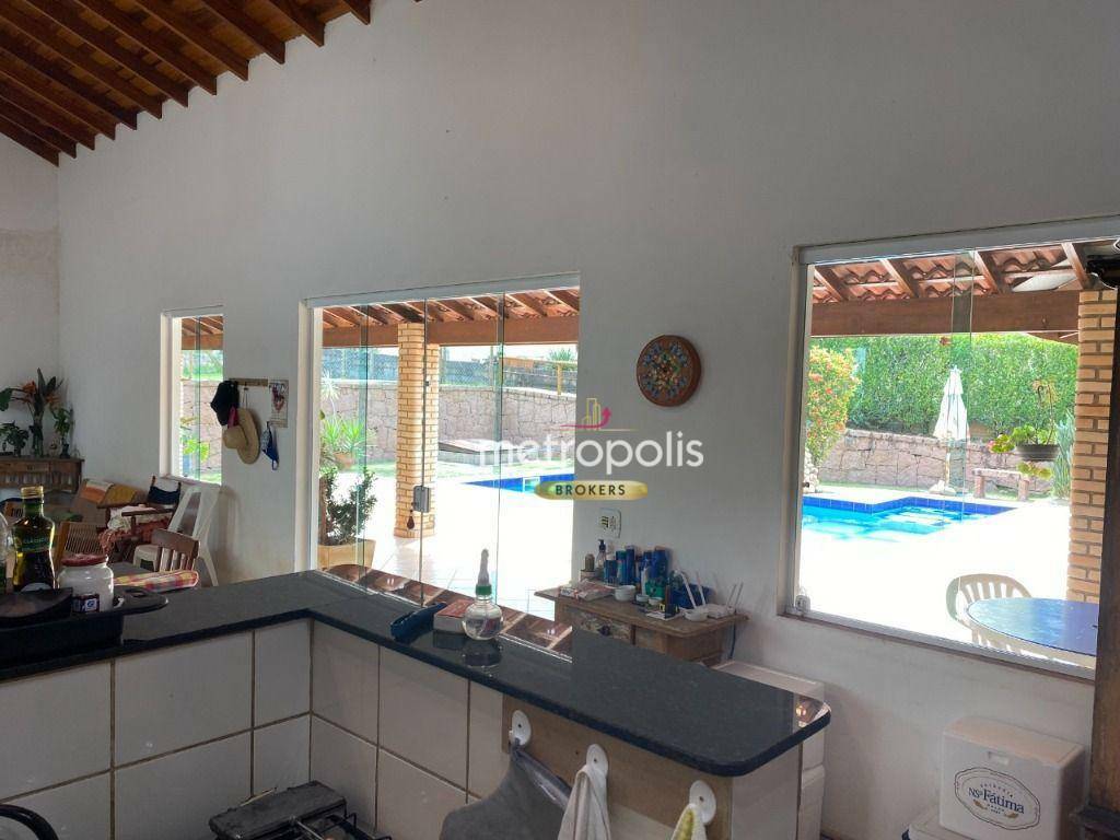 Chácara à venda com 4 quartos, 361m² - Foto 15