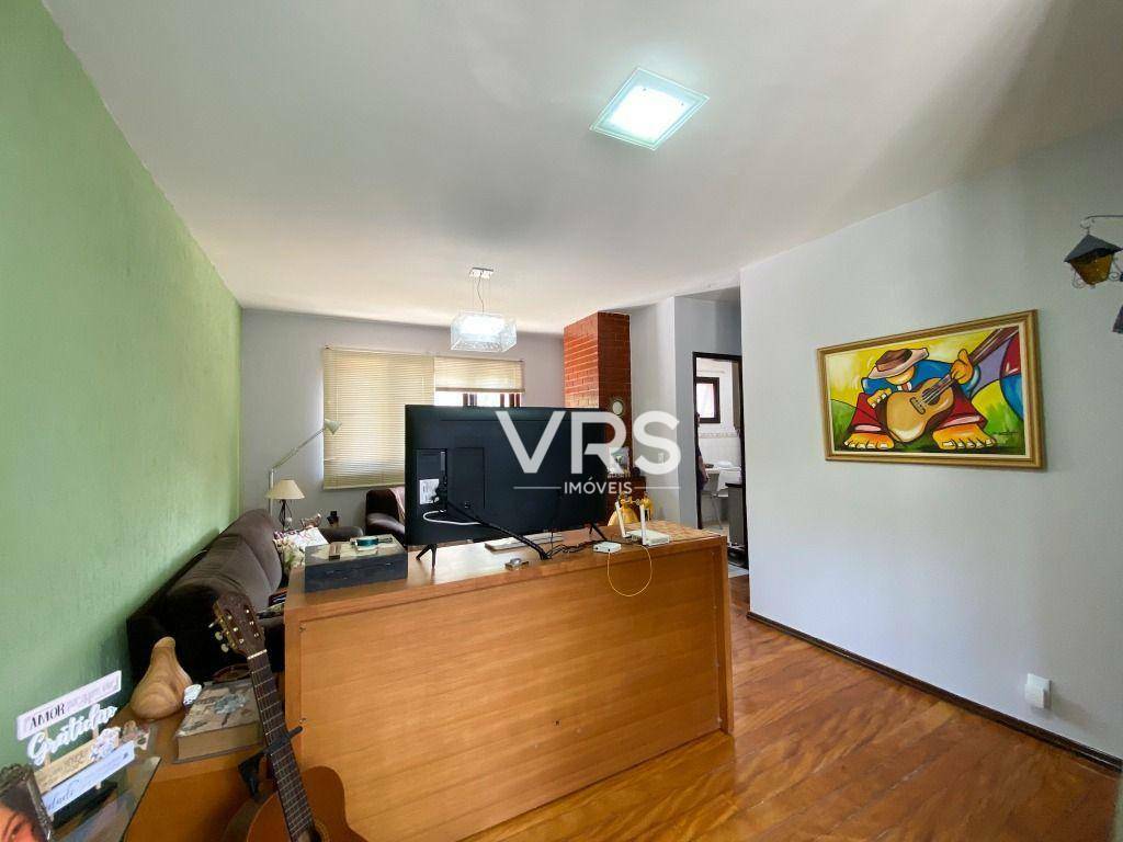 Casa à venda com 4 quartos, 180m² - Foto 9