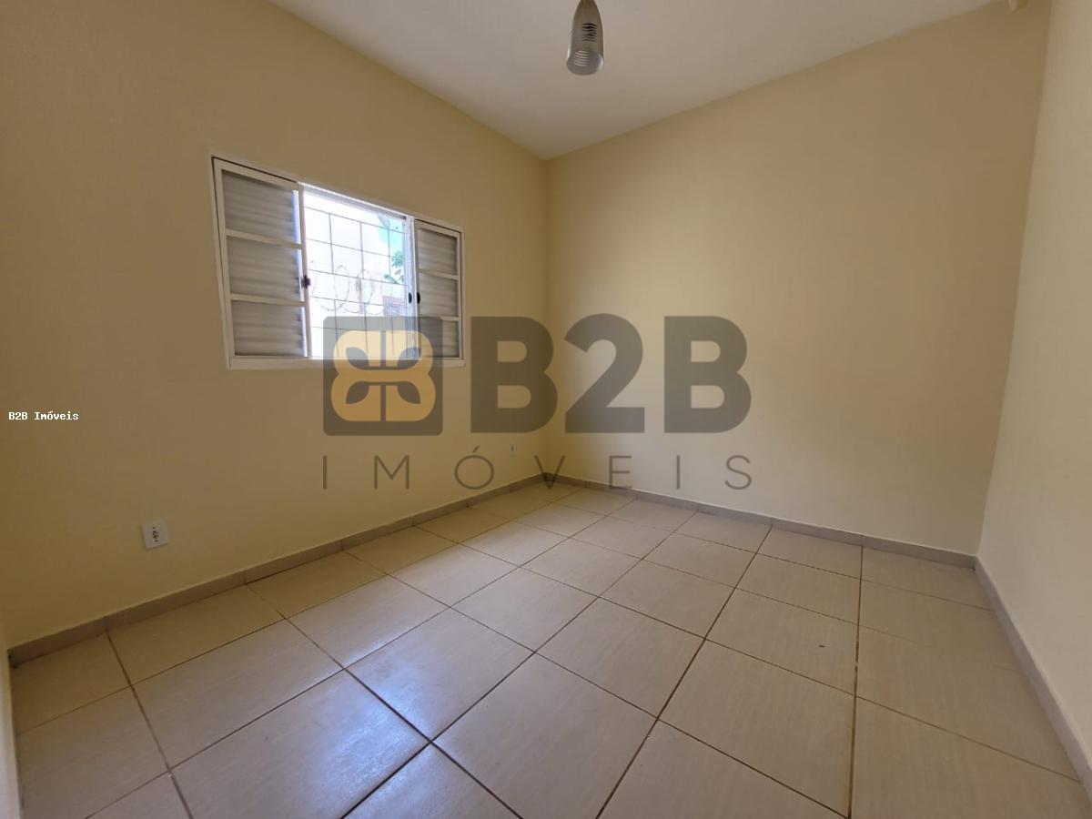 Casa à venda com 3 quartos, 70m² - Foto 9