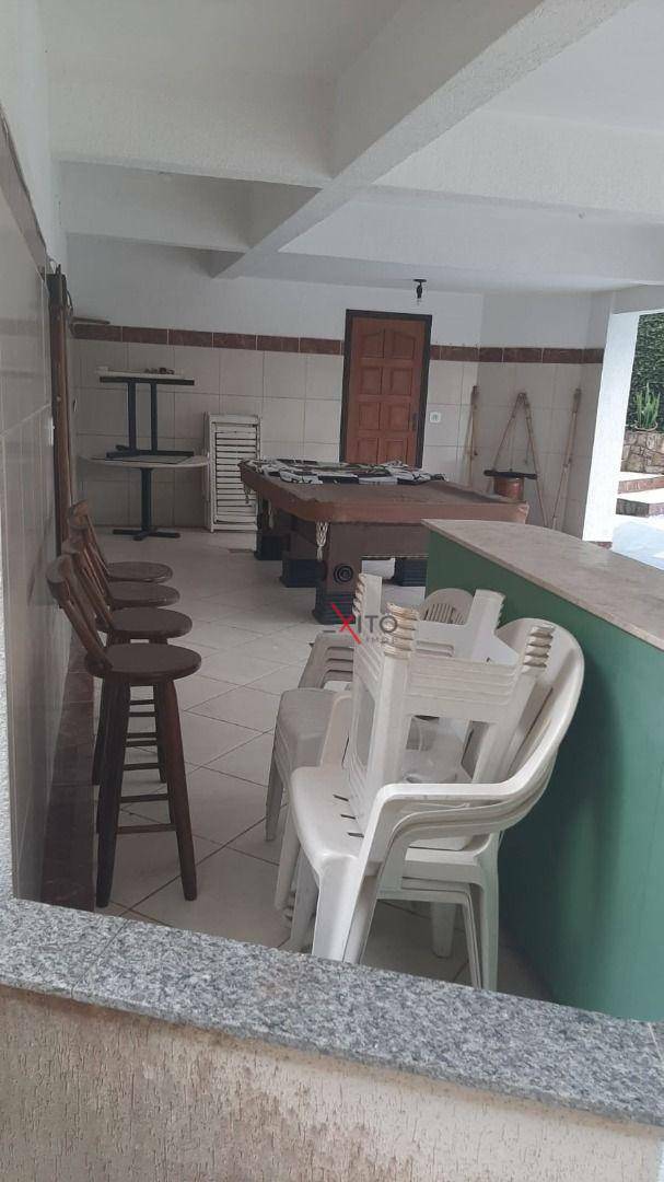 Casa para alugar com 3 quartos, 426m² - Foto 16