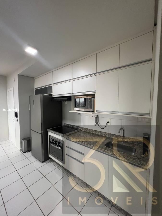 Apartamento à venda com 1 quarto, 40m² - Foto 8