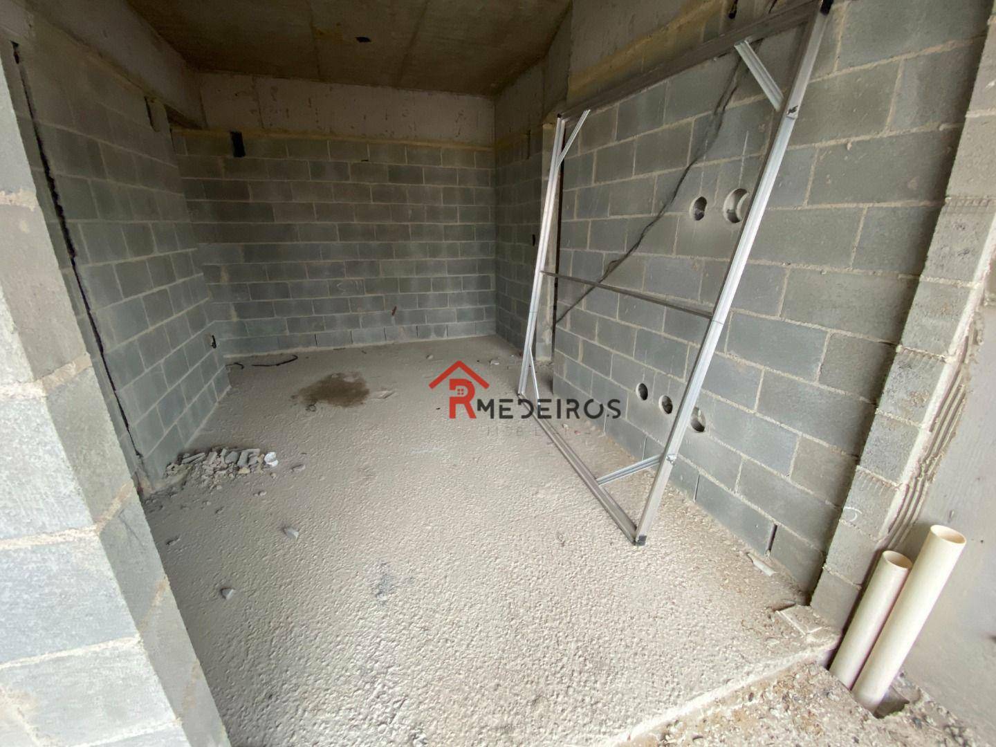 Apartamento à venda com 2 quartos, 68m² - Foto 2