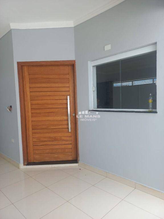 Casa à venda com 3 quartos, 173m² - Foto 4