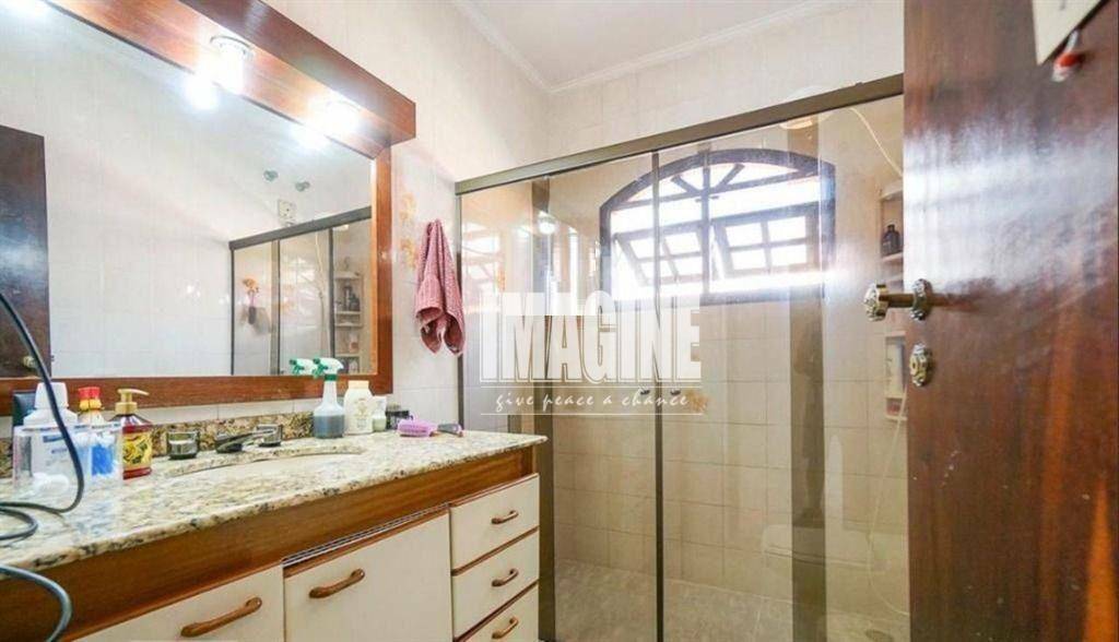 Sobrado à venda com 3 quartos, 210m² - Foto 9