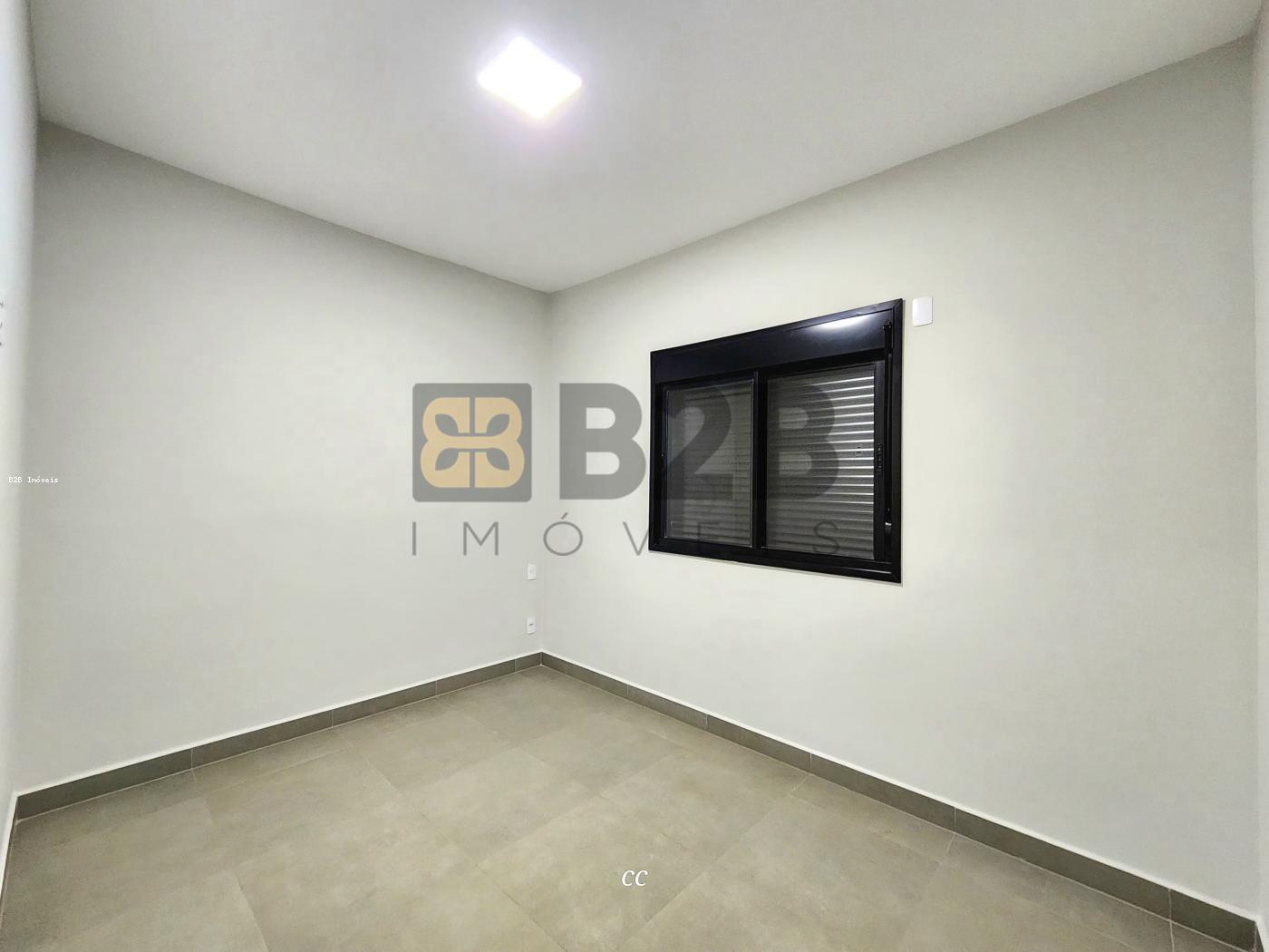 Apartamento para alugar com 3 quartos, 84m² - Foto 22