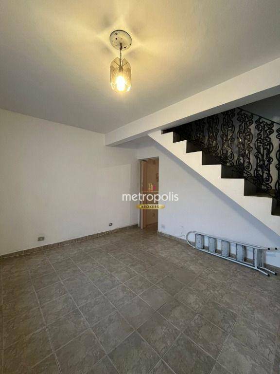 Casa à venda com 2 quartos, 153m² - Foto 2