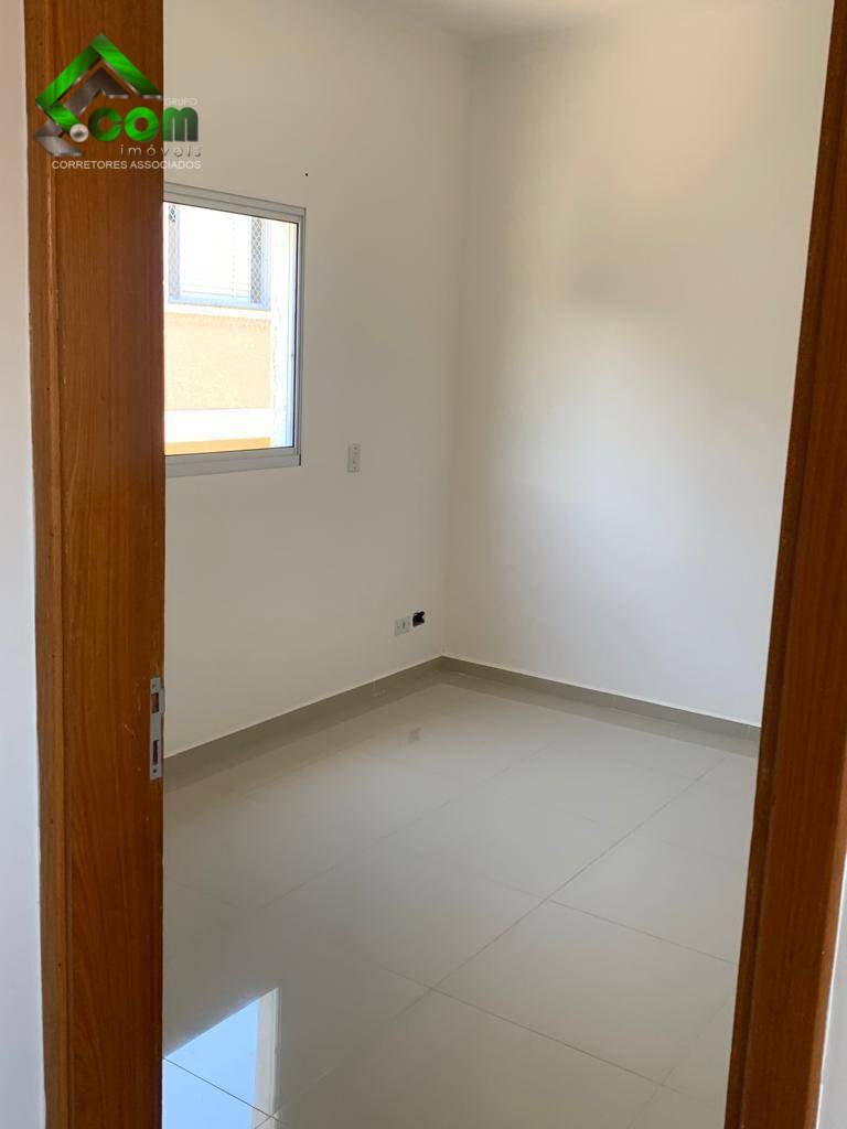 Casa à venda com 2 quartos, 93m² - Foto 9