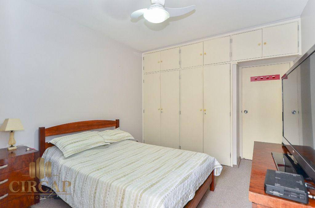 Apartamento à venda com 3 quartos, 198m² - Foto 16