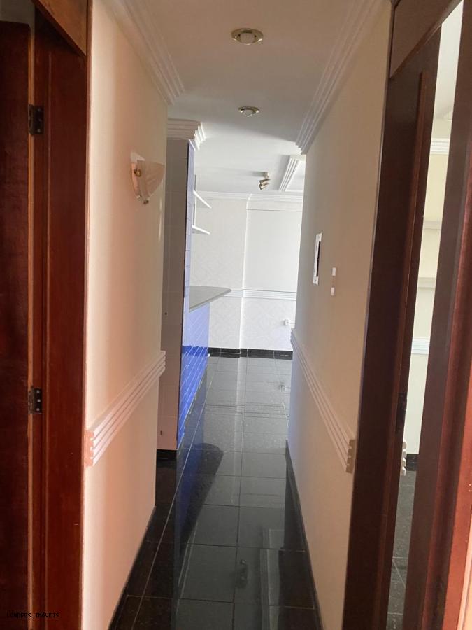 Apartamento para alugar com 2 quartos, 68m² - Foto 7