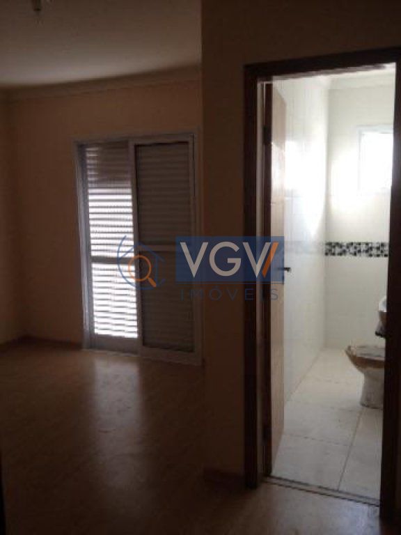 Casa à venda com 3 quartos, 130m² - Foto 14