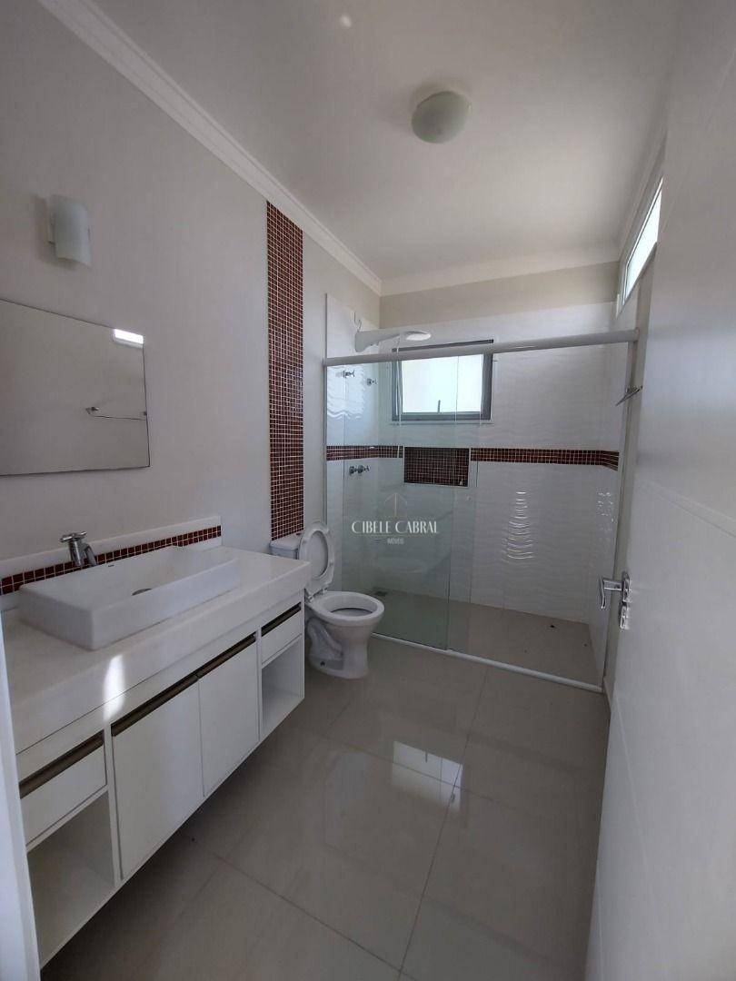 Casa de Condomínio à venda e aluguel com 3 quartos, 245m² - Foto 27