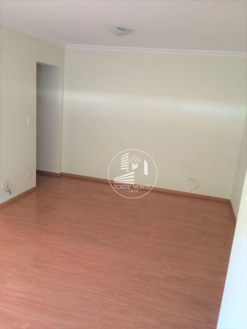 Apartamento à venda com 2 quartos, 74m² - Foto 2