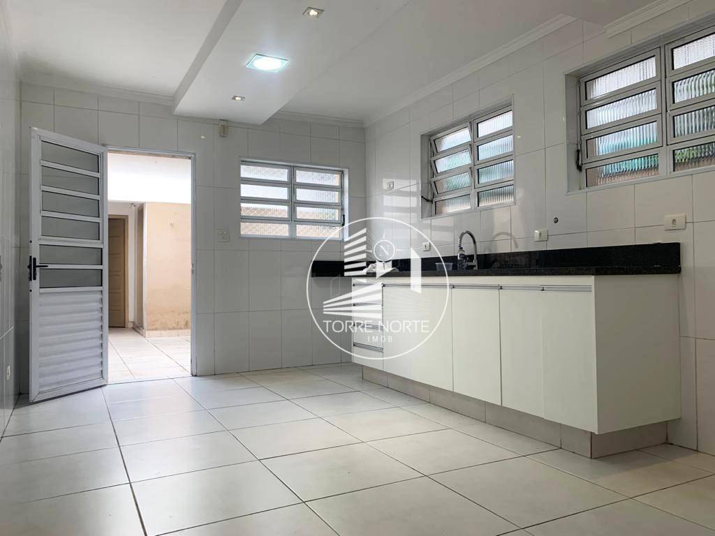 Sobrado à venda com 3 quartos, 130m² - Foto 5