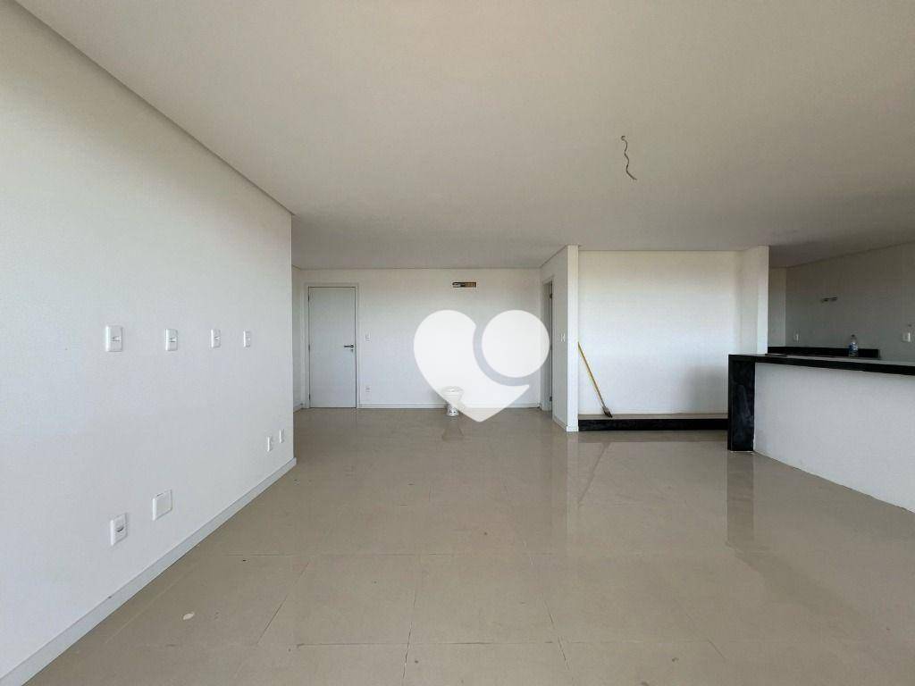 Apartamento à venda com 3 quartos, 121m² - Foto 24