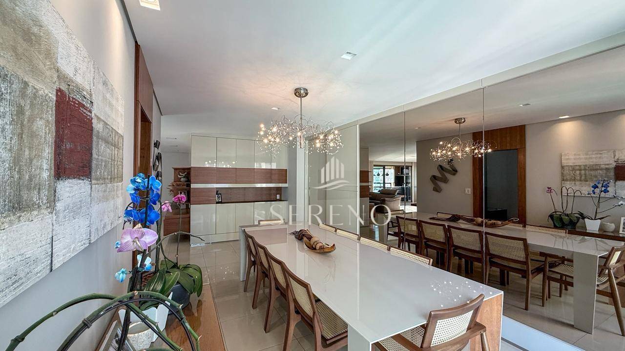 Apartamento, 4 quartos, 244 m² - Foto 2