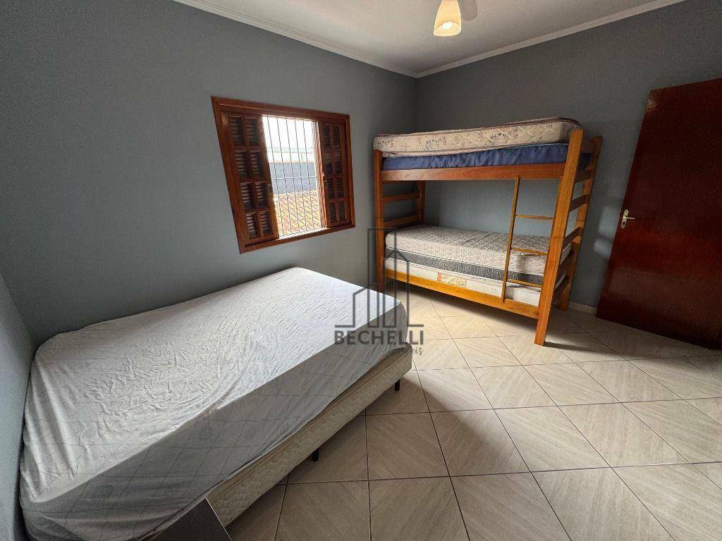 Casa para alugar com 3 quartos, 171m² - Foto 14
