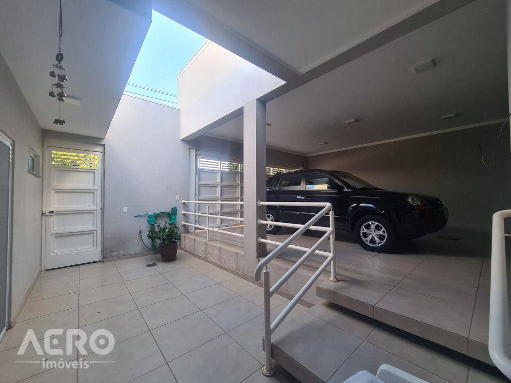 Casa à venda com 3 quartos, 230m² - Foto 36