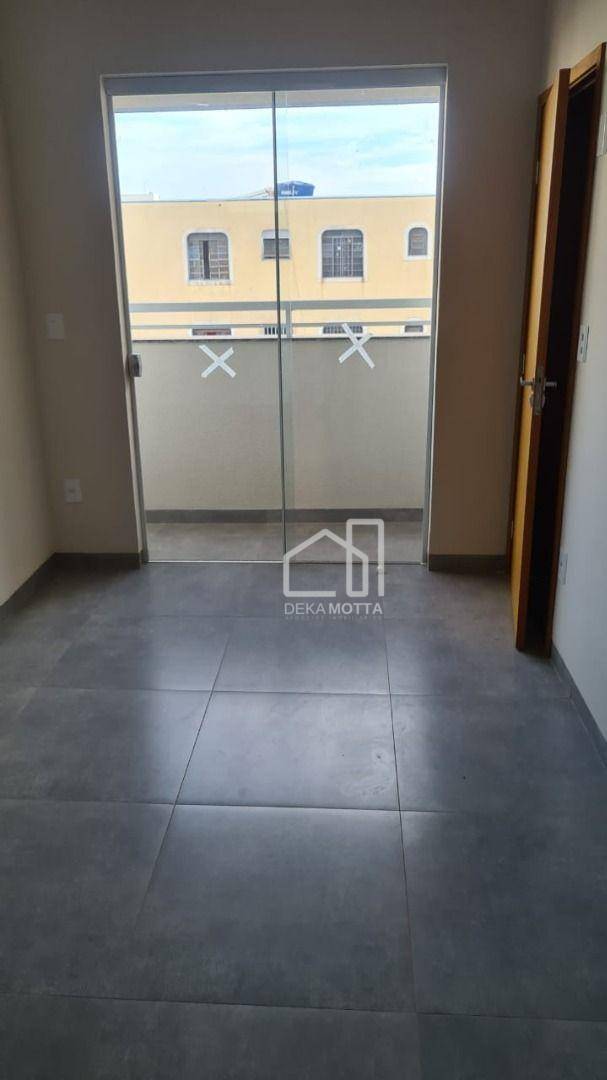 Apartamento à venda com 2 quartos, 63m² - Foto 3