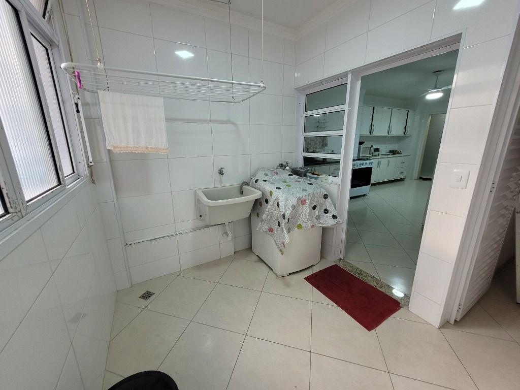 Apartamento à venda com 3 quartos, 130m² - Foto 23