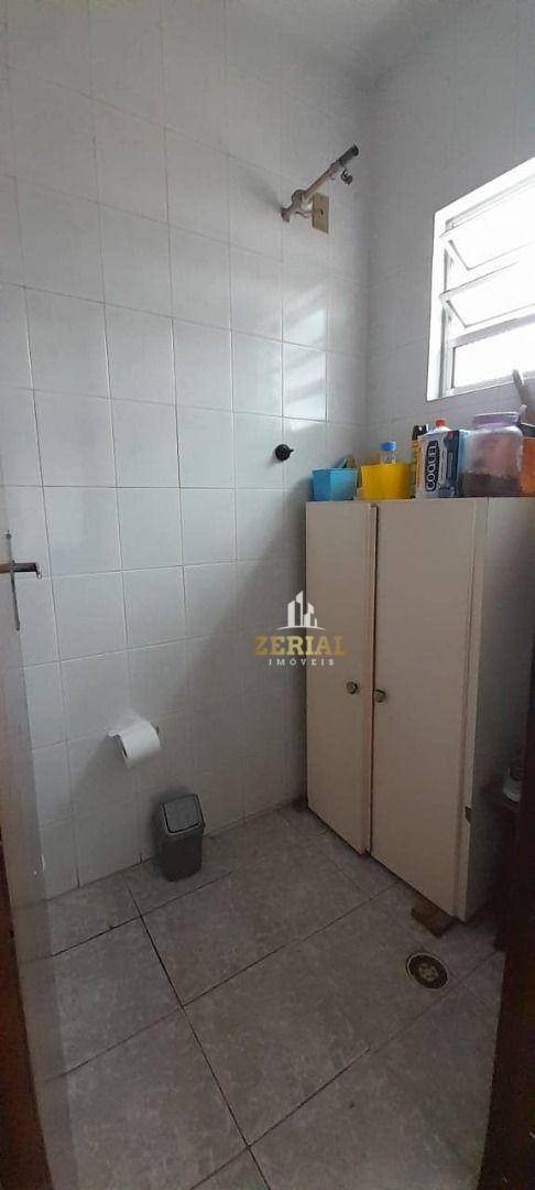 Casa à venda com 4 quartos, 250m² - Foto 47