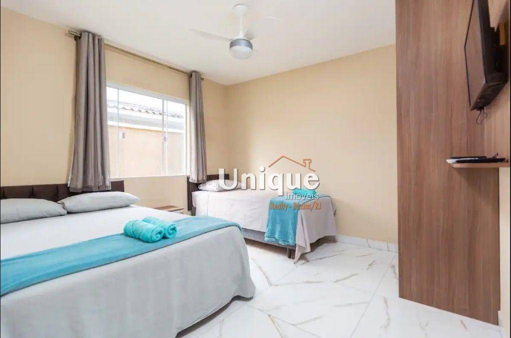 Casa de Condomínio à venda com 4 quartos, 210m² - Foto 12