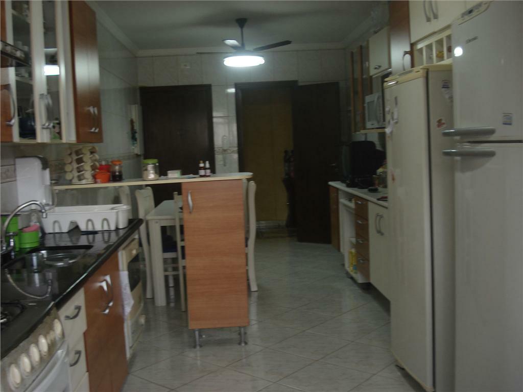 Apartamento à venda com 3 quartos, 154m² - Foto 3