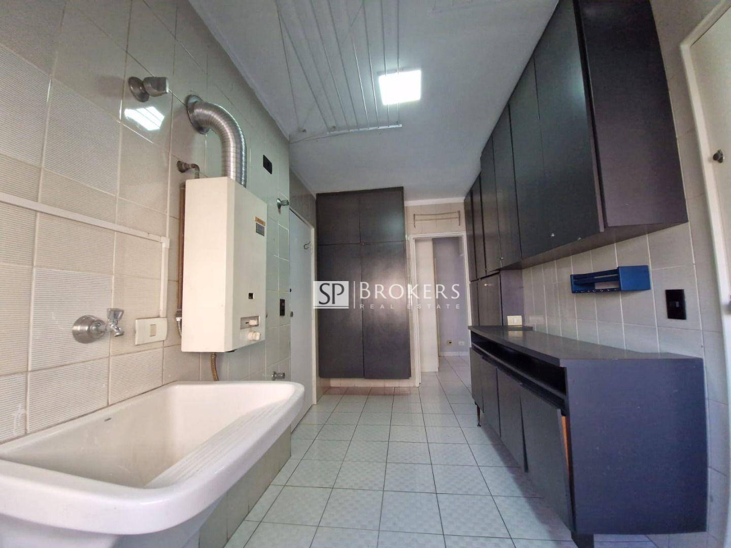 Apartamento à venda com 4 quartos, 212m² - Foto 8