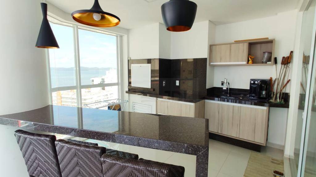 Apartamento à venda com 4 quartos, 202m² - Foto 9