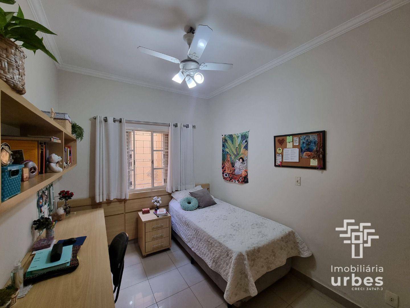 Casa à venda com 4 quartos, 196m² - Foto 12