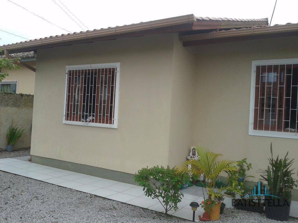 Casa à venda com 3 quartos, 90m² - Foto 1