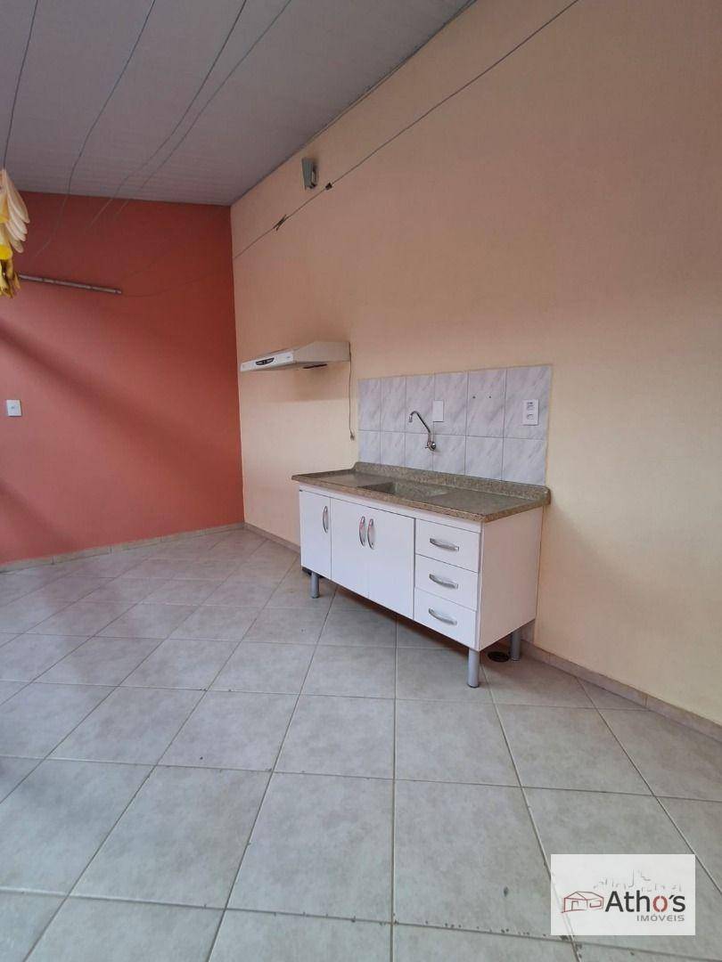 Casa para alugar com 4 quartos, 170m² - Foto 22