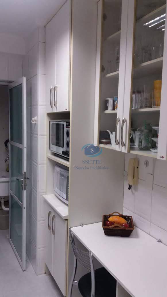 Apartamento à venda com 2 quartos, 60m² - Foto 12