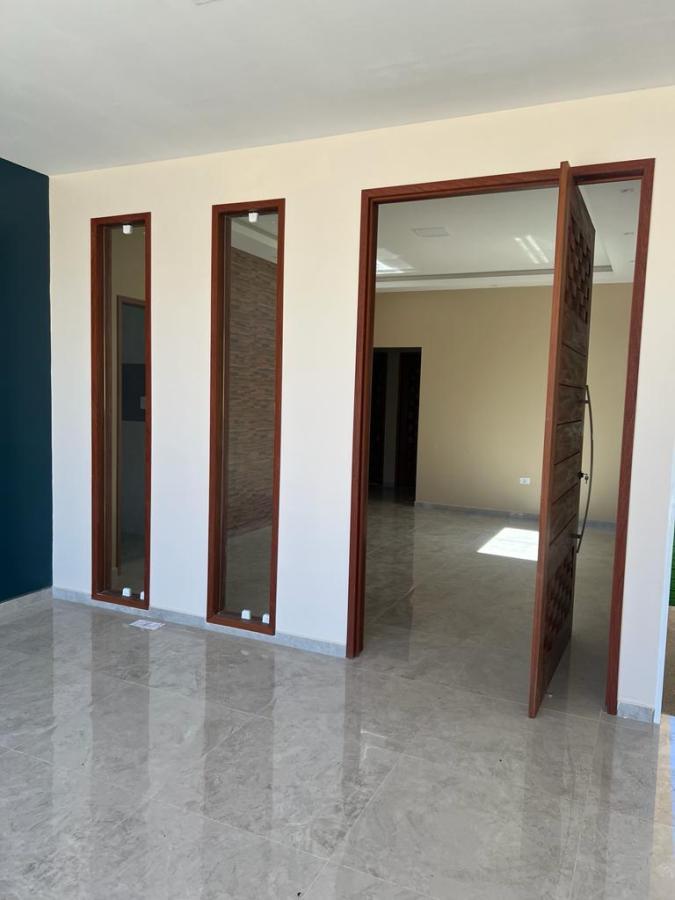 Casa à venda com 2 quartos, 200m² - Foto 2